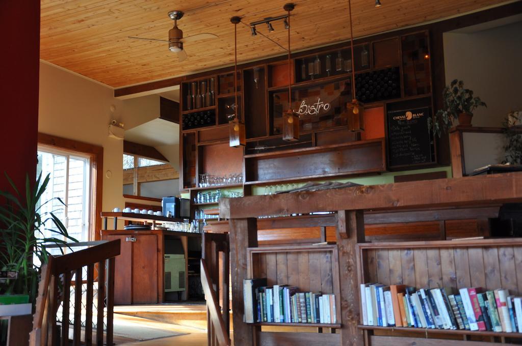 La Petite Auberge De Jouvence Magog Εξωτερικό φωτογραφία