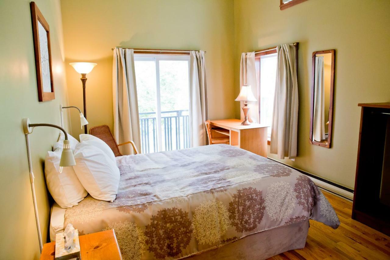La Petite Auberge De Jouvence Magog Εξωτερικό φωτογραφία